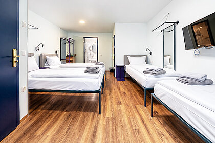 preiswertes 4-Bett Hotelzimmer München