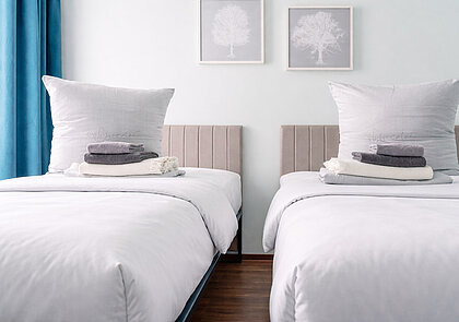 Weiches, warmes Ambiente in unseren günstigen Hotel-Economy-Doppelzimmer